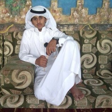 ‏اعرف طريق السنع وامشيه وادله وارقى جبال الطيب ولا تعنيني مايملي عيوني من الناس حي الله يعني مهي هينه لا طحت من عيني
