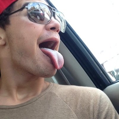 Dont follow this account follow my main account @aayoooitsbilly i also follow back❤️