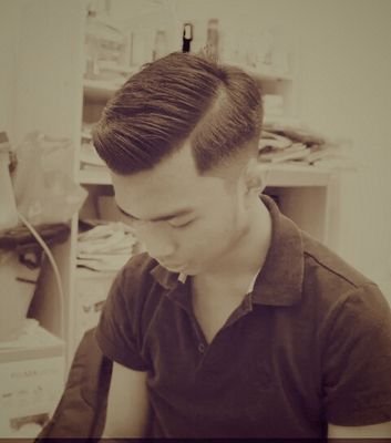 HyungAdam's profile picture. Want who want to wear the crown, Bear the crown.
instagrame @Hyong_g