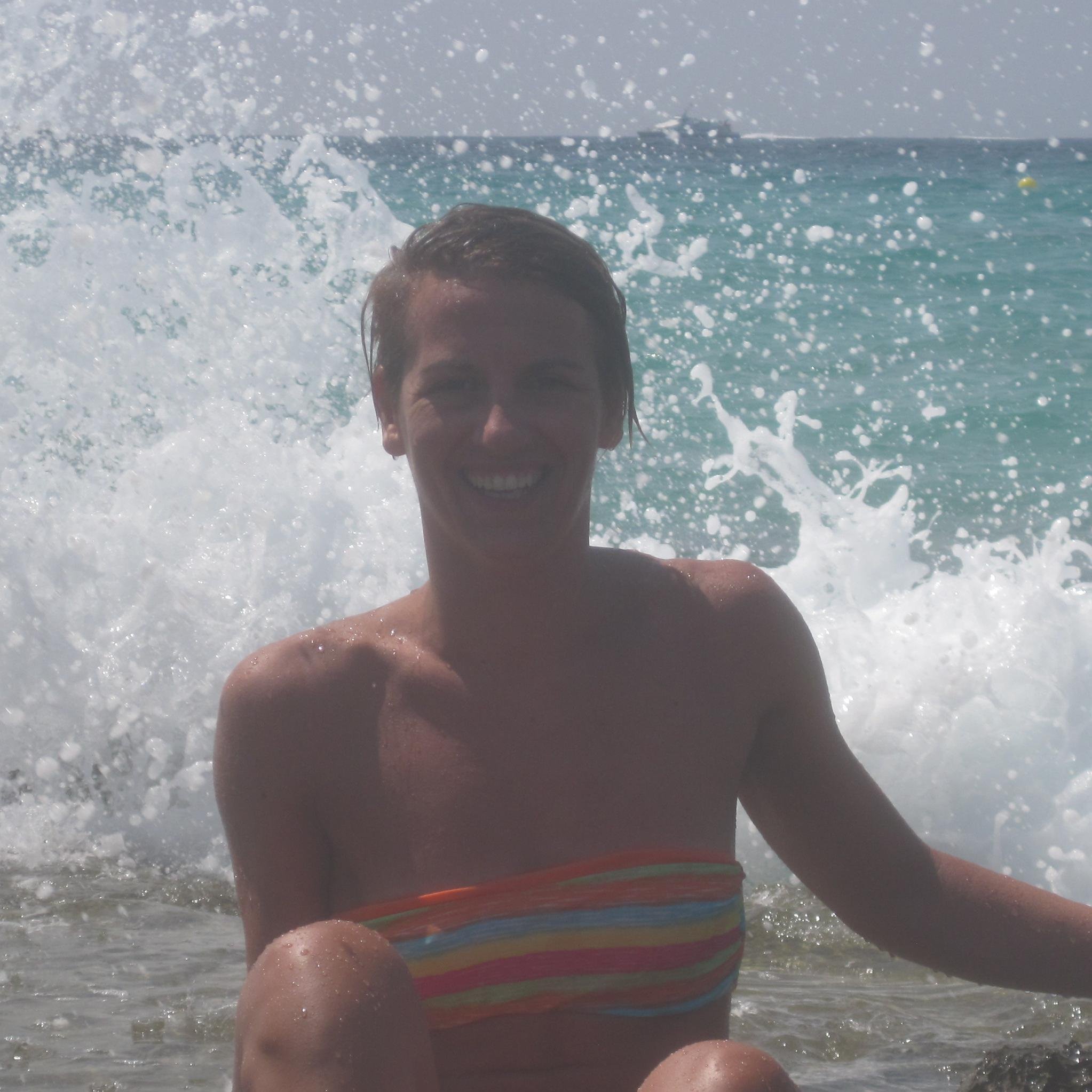 Istruttrice nuoto e acquafitness, amante della musica e dell'amore