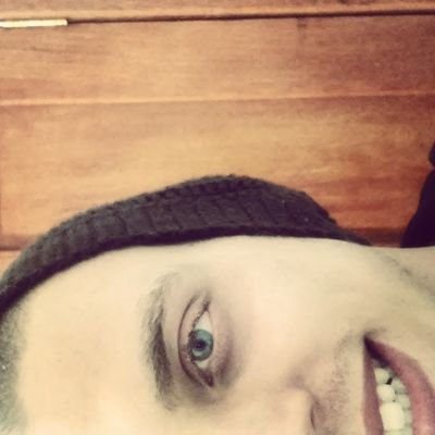 'Você nunca sabe a força que tem, até que a sua única alternativa é ser forte' (Johnny Depp)
