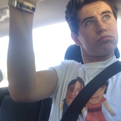 Nash followed || Be safe, wear a #YEETbelt || follow my personal @25hollywolly