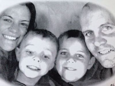 mum to 2 gorgeous boys and Mrs bates 2b!