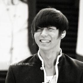 안녕! MANAです( ´ ▽ ` )ﾉ llike☞TVXQ5/BIGBANG/SUPERJUNIOR/ 2ne1/BEAST/少女時代/ 97line!オルペン！ユンジェちぇご♥ オールペンさん！フォローして下さ〜い BIG BANG大好きです♪( ´θ｀)ノ K-POP사랑해요!!!!