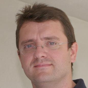 JAnguita's profile picture. Cada vez que me veo del lado de la mayoría, trato de hacer una pausa y reflexionar