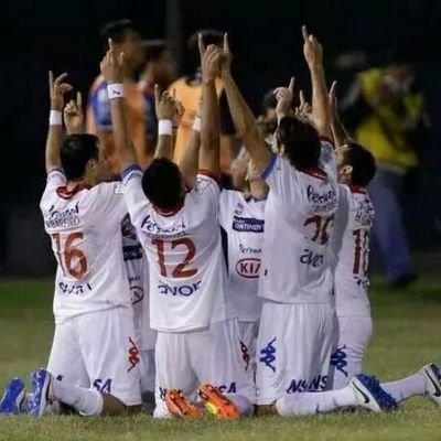 siempre para adelante