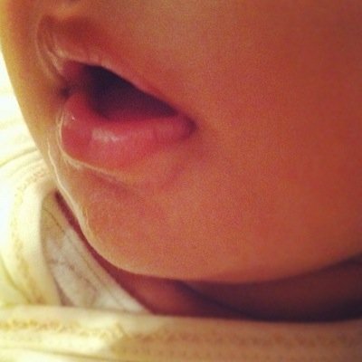 ولأن السعادة بيد الله نحن دائما بخير' ف الحمدالله ♡ #ماهر المعيقلي القران كاملاا .. http://t.co/qn6VvOlVdI