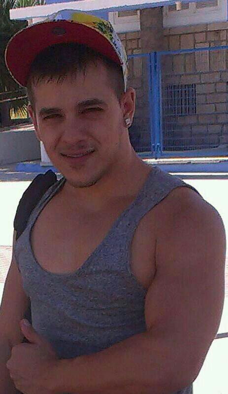 92antoG's profile picture. porq mori es natural yo no le temo ala muerte porq morii es natural le temo mas ala vida porq nose donde boi a yegar dios miio de mi arma