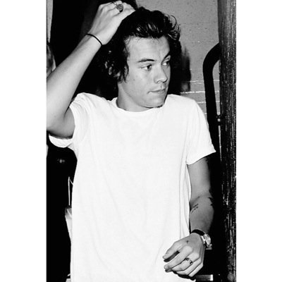 harrytylesangel's profile picture. FOLLOW @letbestyless BECAUSE SHE JUST GAVE YOU A FREE FOLLOW!