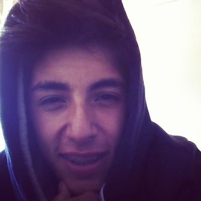 [luto eterno]  mais ñ eh por isso q eu vou deixa de viver !!

pra quem ainda ñ me segue 

por favor me sigam!!