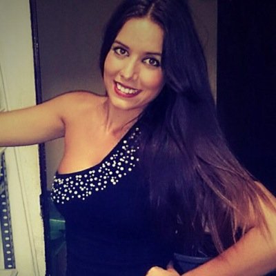 Estudiante de Enfermería . Adicta a viajar y experta en hacer y deshacer maletas.Cada minuto importa y con muchos sueños por cumplir