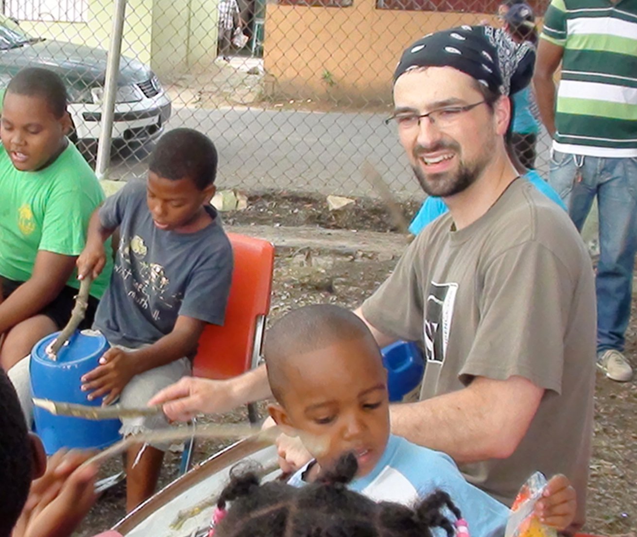 Lee_Saviks's profile picture. community builder, music maker, educator, social entrepreneur, family man