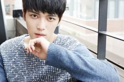 소년 시리즈 (W.reason) Parody Account. 2학년 4반 김재중.
