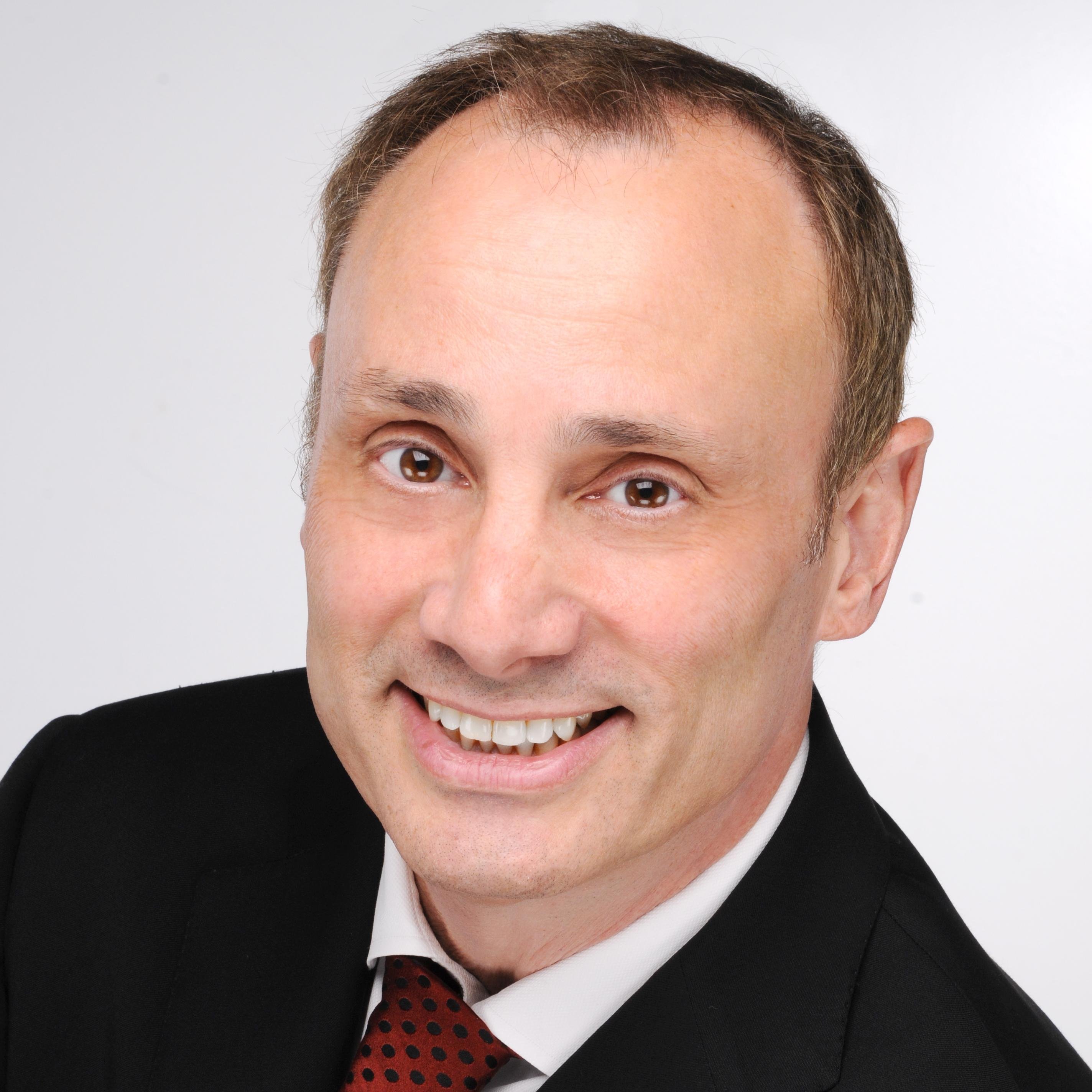 Real Estate Agent Specializing in Properties located in South Florida. Howard has a straightforward rule: new clients come from my actions with past clients!