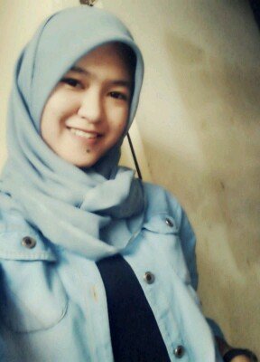 I write, I sing, I play accoustic guitar and I have a heart. | @nadyaSet