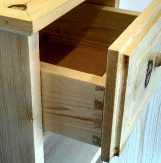 cross grain carpentry build custom furniture and cater all your domestic joinery needs  email: Cross_Grain@hotmail.com