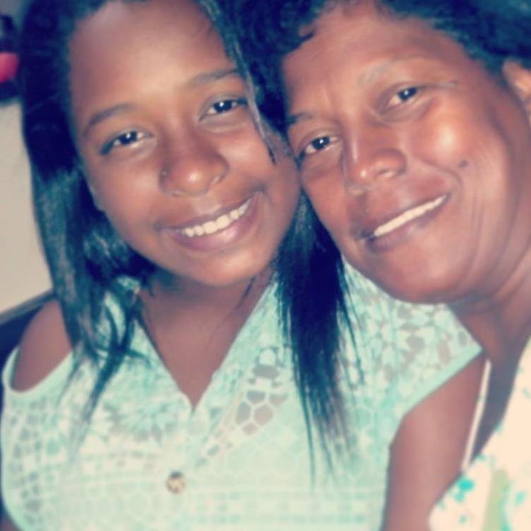 eu so bonita e muito educada
muito linda mesmo