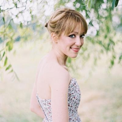 Belle_andBeau's profile picture. Fine Art & Editorial Wedding photographer. Lover of soft pastel colours, flowers and pretty sunshine. @Stylemepretty and @Oncewed exclusive vendor