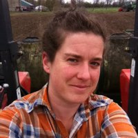 Coral Sproule(@queenbeetfarm) 's Twitter Profile Photo