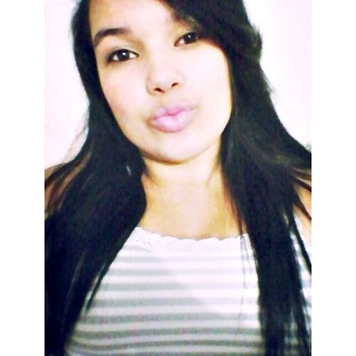 ㅤ      17 anos, virginiana, solteira, estudante *-* , enfermagem  !* , DONZ3LƋ* ;$