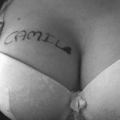 Lolita 21 ans adore le sex et les bites♥