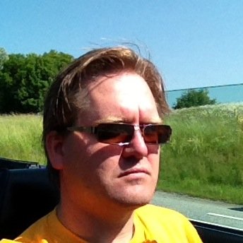 Från varberg, född nyfiken, chef med bestämda åsikter. Gillar att utveckla människor och utvecklas av att bli ifrågasatt.