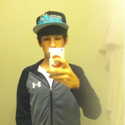 SwiftClutchzz's profile picture. 