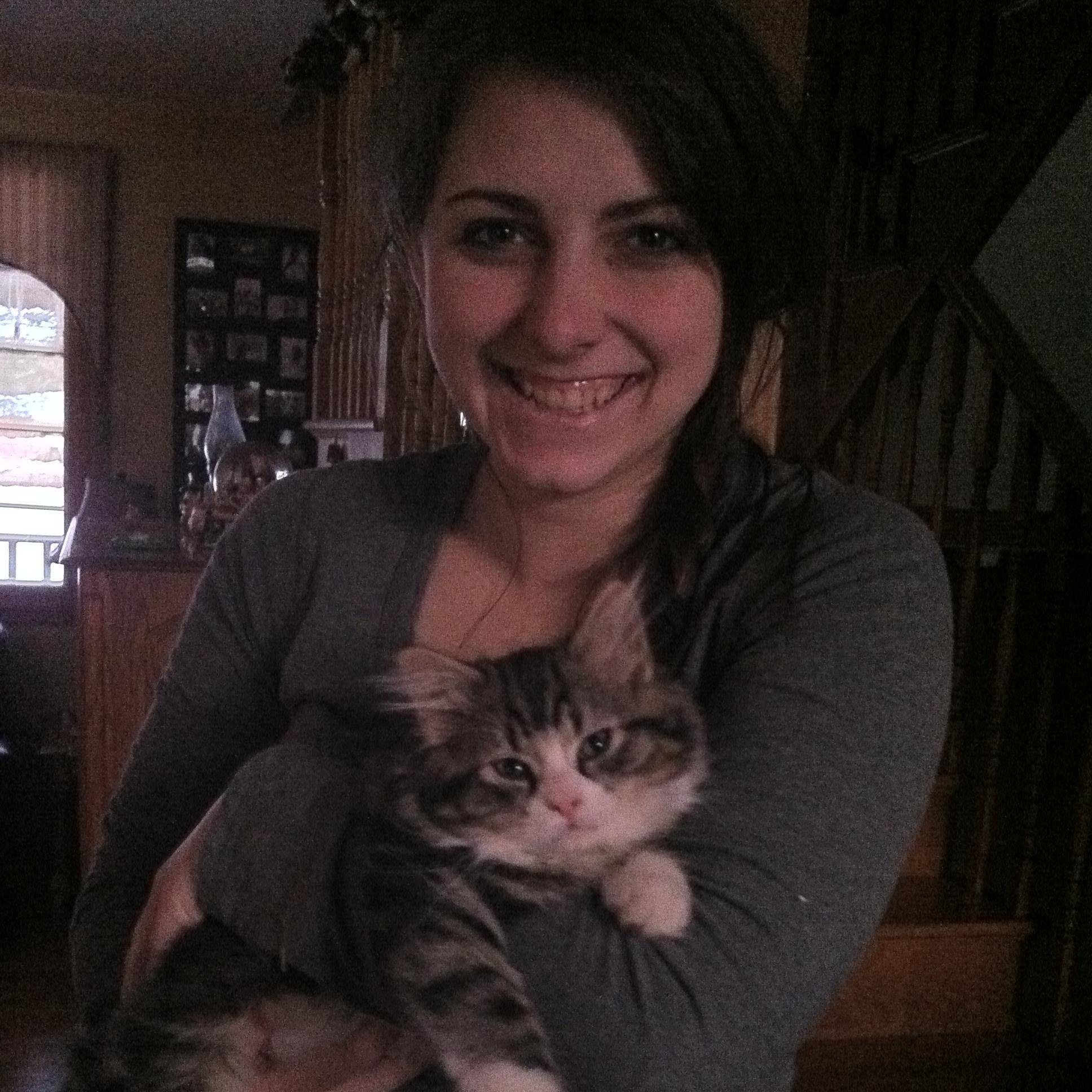 AimeeSearle1's profile picture. 