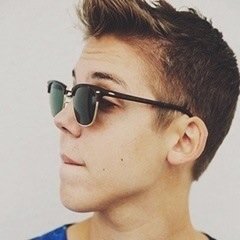 follow @fyihemmings