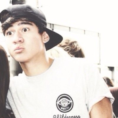 I ENJOY PHOTOGRAPHY, TUMBLR, AND DESIGNING!!!!1!!1!1! OH YEAH AND I WANT TO TOUCH CALUMS ASS AND I WANT TO GRAB IT OK BYE NOW!!1!1!