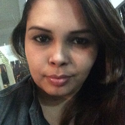 Sou uma mulher linda, apaixonada pela vida, e por tudo que ela tem a me oferecer! 
Que Deus abençoe minha vida, e guie cada passo onde eu ainda vou caminhar.