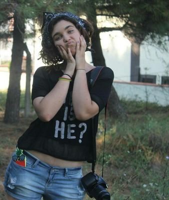 15 yasindayim aslan burcuyum FENERİSTim falamlar filamlar :D