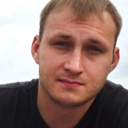 Дизайнер рекламы ;