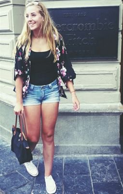 5teen ~ actief college K3TC ~ bestfriend; jessica