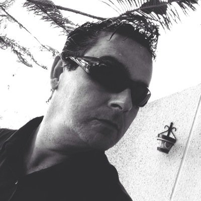 Roberto_RRQ's profile picture. Conseguidor de imposibles relacionados con la publicidad, atlético hasta la muerte, algunas veces creativo y con la profesionalidad como ADN.