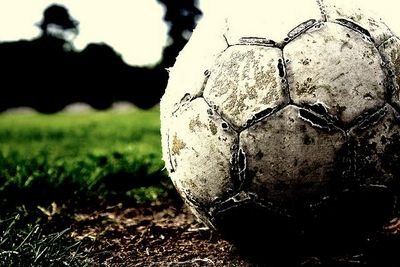 Nos gusta el futbol, y a ti? te gusta? Pues aqui tienes lo mejor del futbol tu pasión.. Nos gustan los autos.. Modernos Y Lujosos.. FUTBOLAUTOS