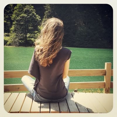 Ayse_cbngl's profile picture. 