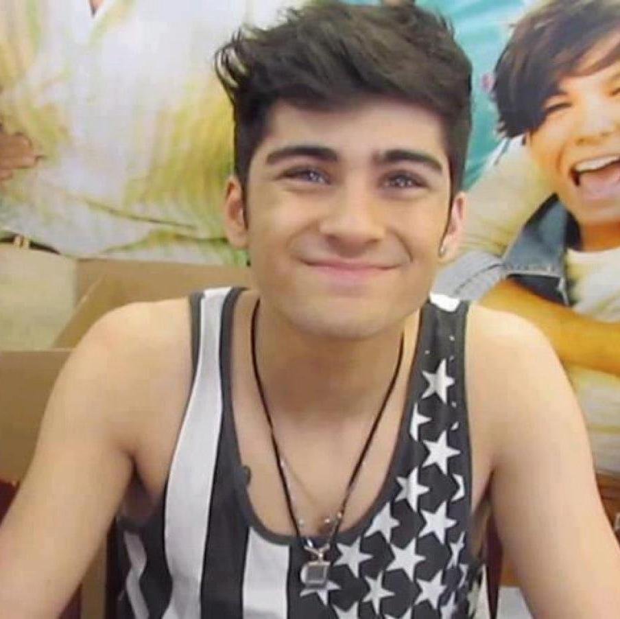 I'm Argentina,'m Directioner heart! Thanks for making me SMILE DAY BY DAY /DIRECTIONERS FOREVAH/         http://t.co/s9PinWK4jA