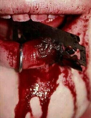 •12•⇾Los Odio. Me Odio.⇽|Asexual|♥●En el infierno de su cuerpo se viven mejor los pecados ●♥°•Por su culpa sigo aquí.•°