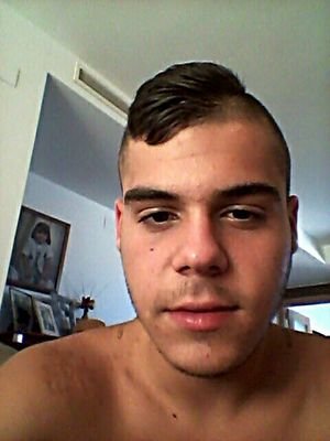 pore_46's profile picture. 