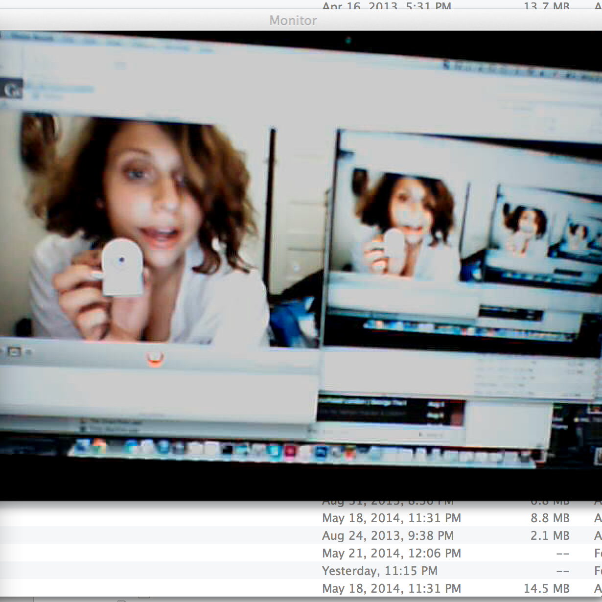 FiveiPads's profile picture. resembles a human but with differences.