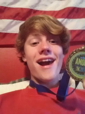 aye my names john. I skate and run xc. Instagram:john_goode26. Snapchat:Goode1080