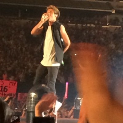 whiteteenarry's profile picture. 