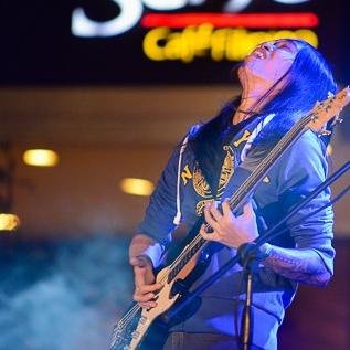 febbass01's profile picture. 