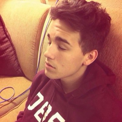 Follow @trendingdallas or I'll unfollow • tweet and ask her if u want this user