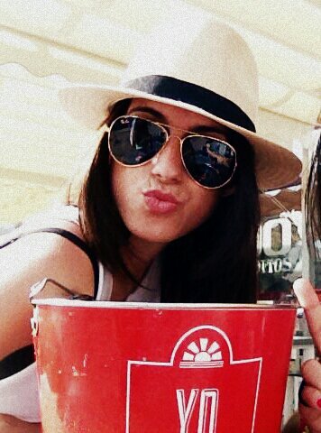 MartiRoJurado's profile picture. Futura publicista de moda. Amante de los retos, y creación de nuevos proyectos. Familiar directo de Samantha Jones y Barney Stinson.

http://t.co/z4PKfLqaHu