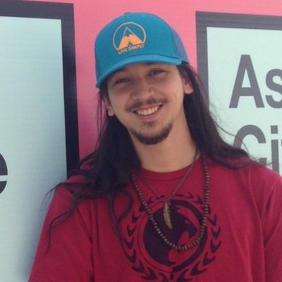 sanguinesurfer's profile picture. Healer, libertarian, martial artist, and poet.