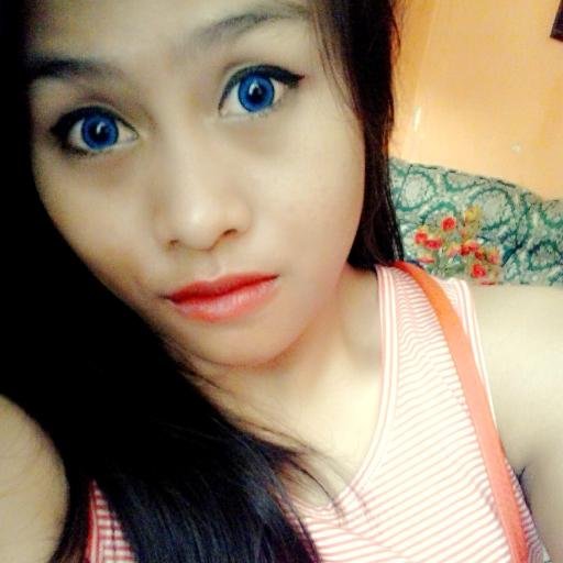 desidwi05's profile picture. happy is simple !!!