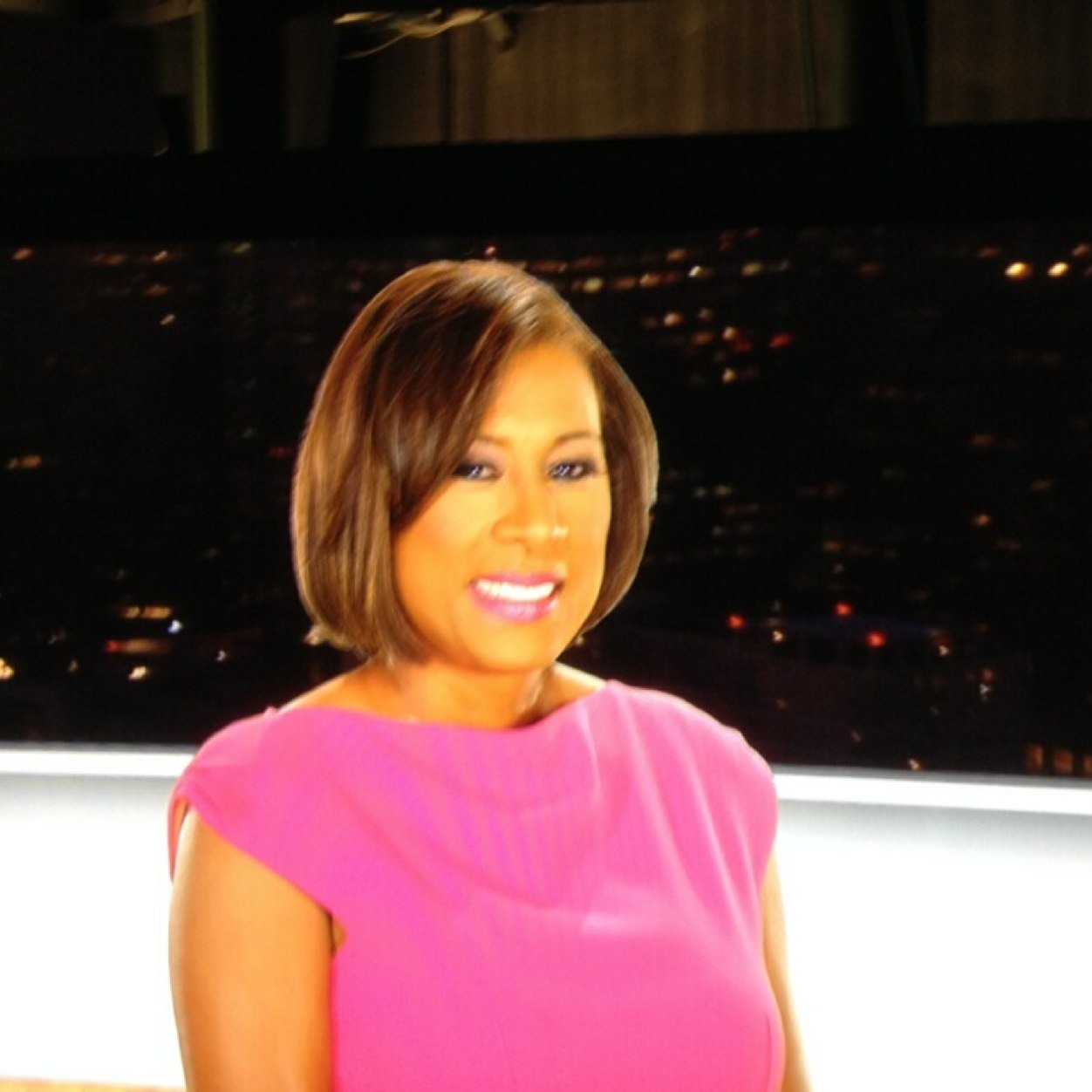 5, 6 & 11pm News Anchor @CBSLA, mom, wife, amateur golfer, music lover, Funlanthropist...tell me a story.. https://t.co/G68UHk0jwX Facebook/Instagram @patharveynews