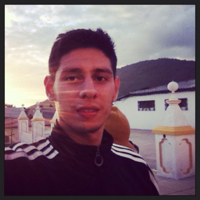 Soy como soy a kien le agrade pus ke bn y al ke no pus ke Dios lo bendiga =D......Yo estoy enamorado y no pienso dejar de amar a mi princesita =D